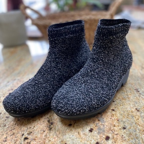 Bernie Mev Wedge Booties - Picture 1 of 5